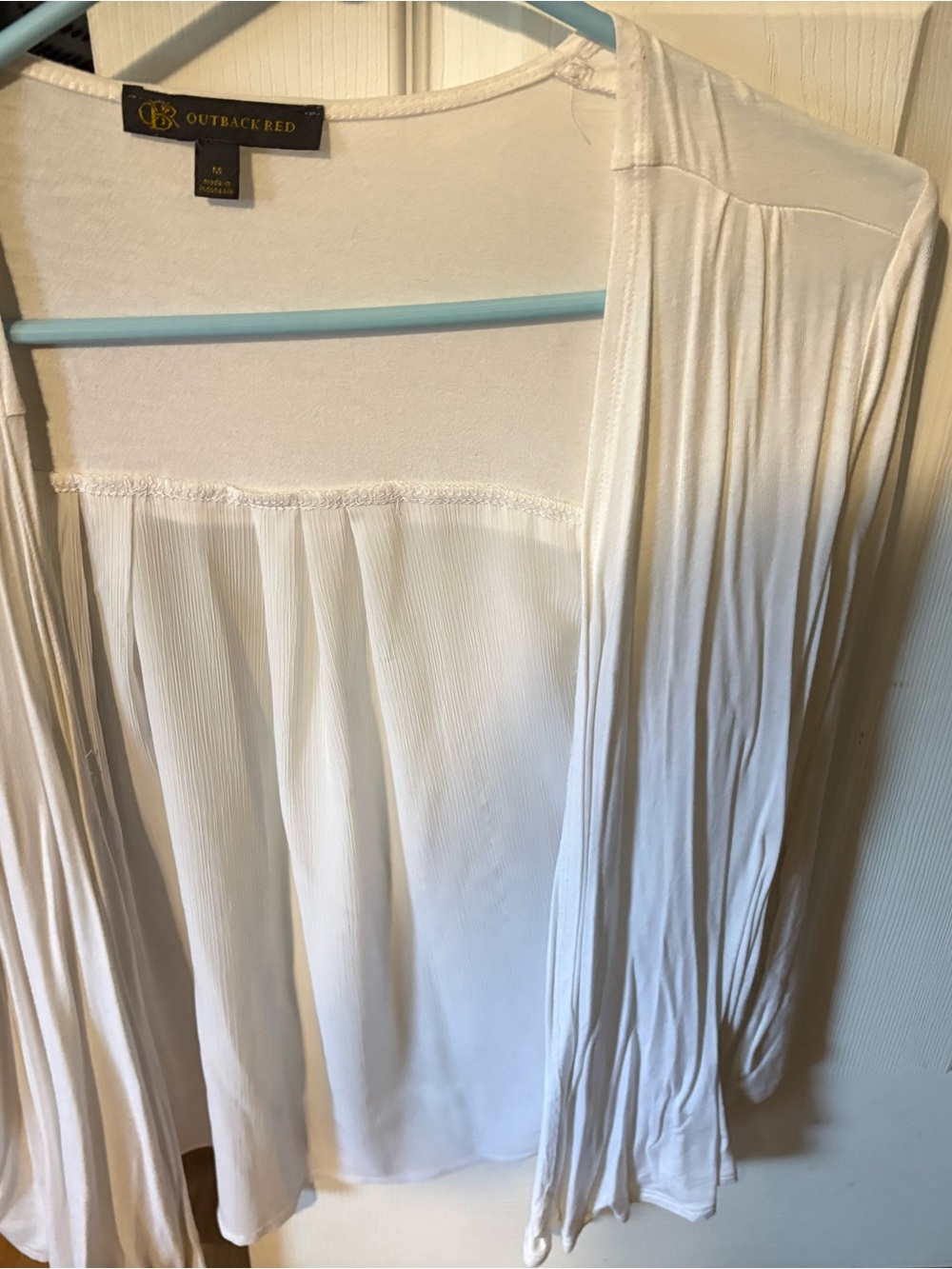 ⭐️⭐️⭐️ 3 items for $25 
Outback Red Women's White Open-Front Draped Robe - Picture 2 of 4
